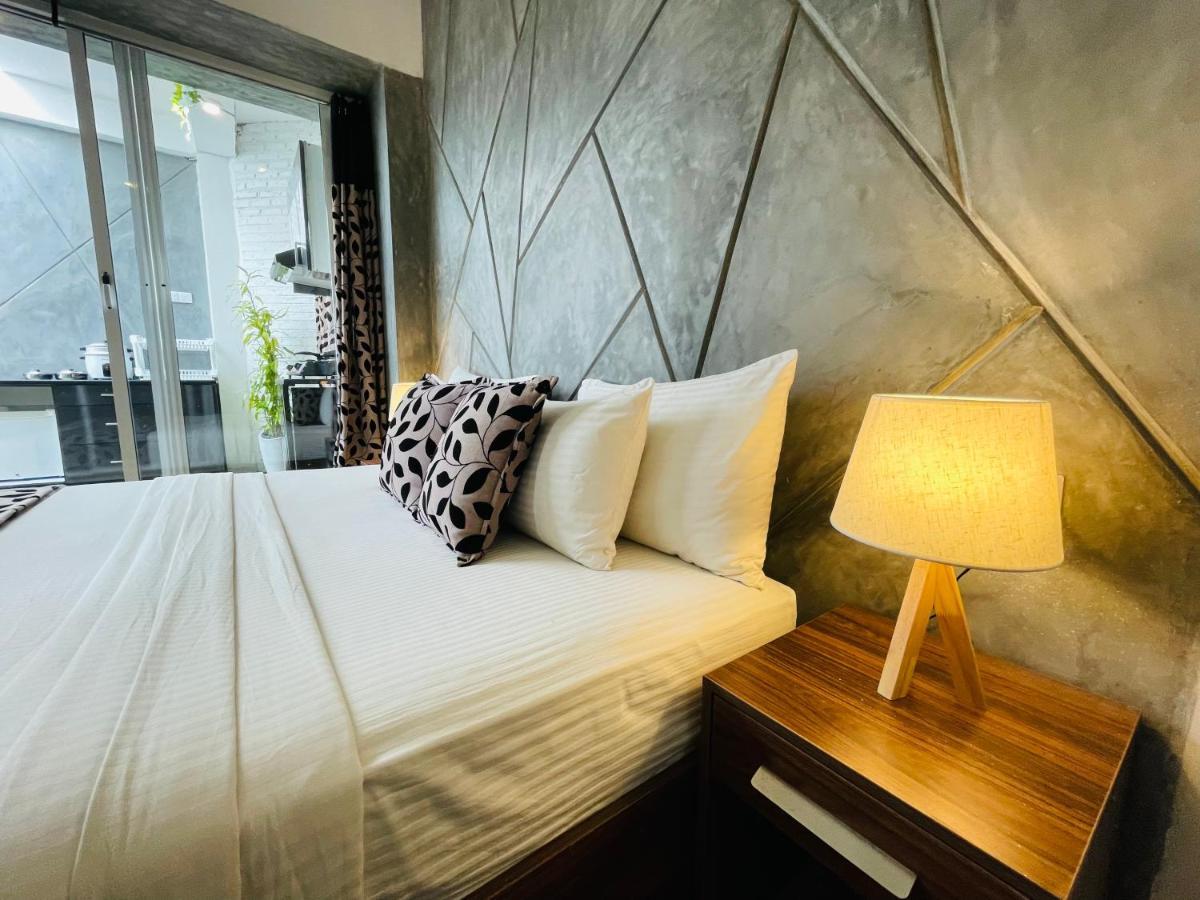 8 Plus Motels Negombo Exterior foto