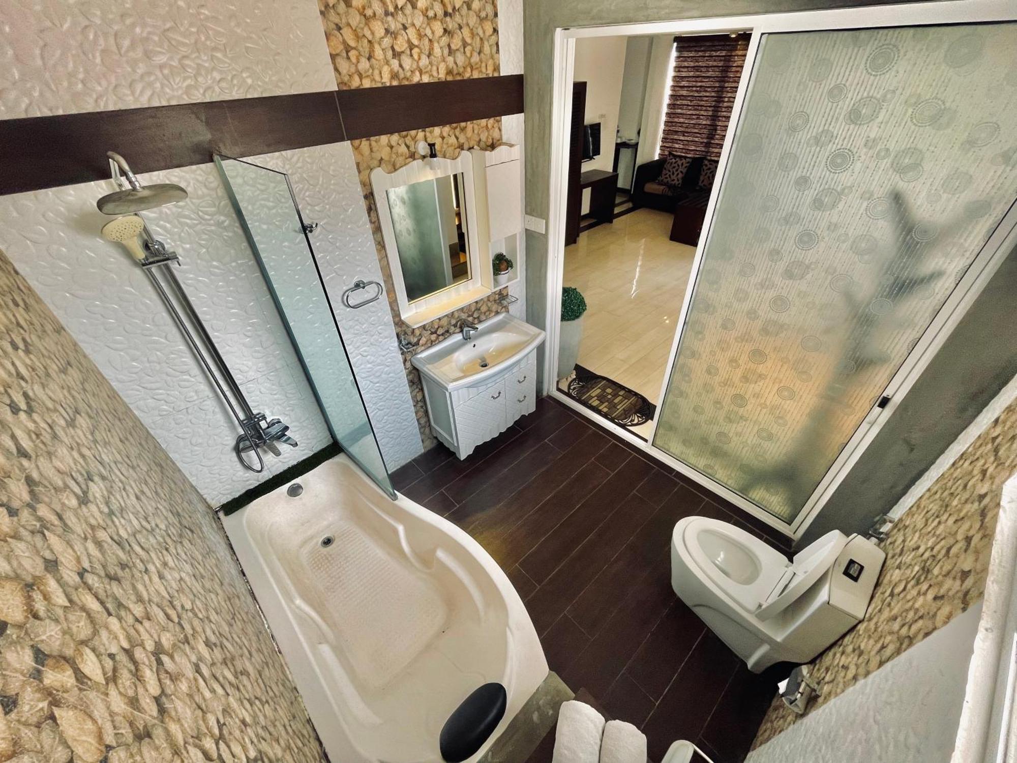8 Plus Motels Negombo Exterior foto